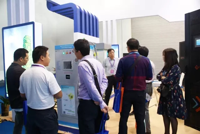 客戶(hù)對(duì)恩億梯電動(dòng)汽車(chē)充電樁興致盎然 客戶(hù)對(duì)恩億梯電動(dòng)汽車(chē)充電樁興致盎然